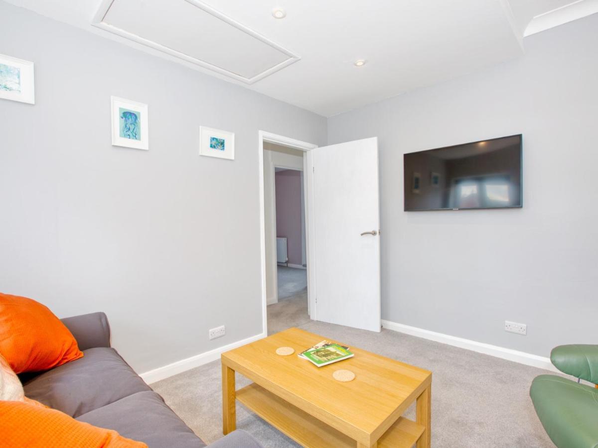 Pass The Keys Lovely 2-Bed Apartment Colyton Near Jurassic Coast Exterior photo